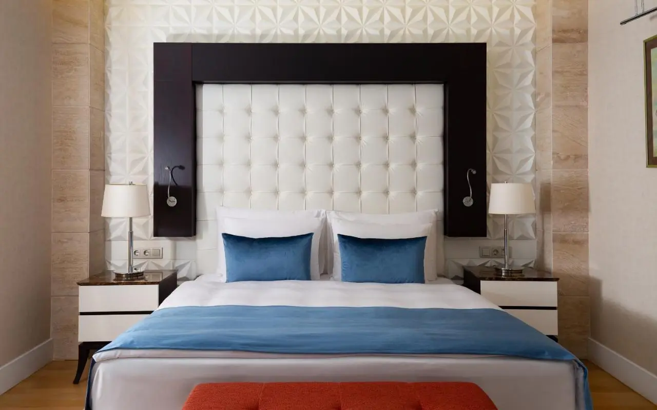 Badamdar Hotel and Residences