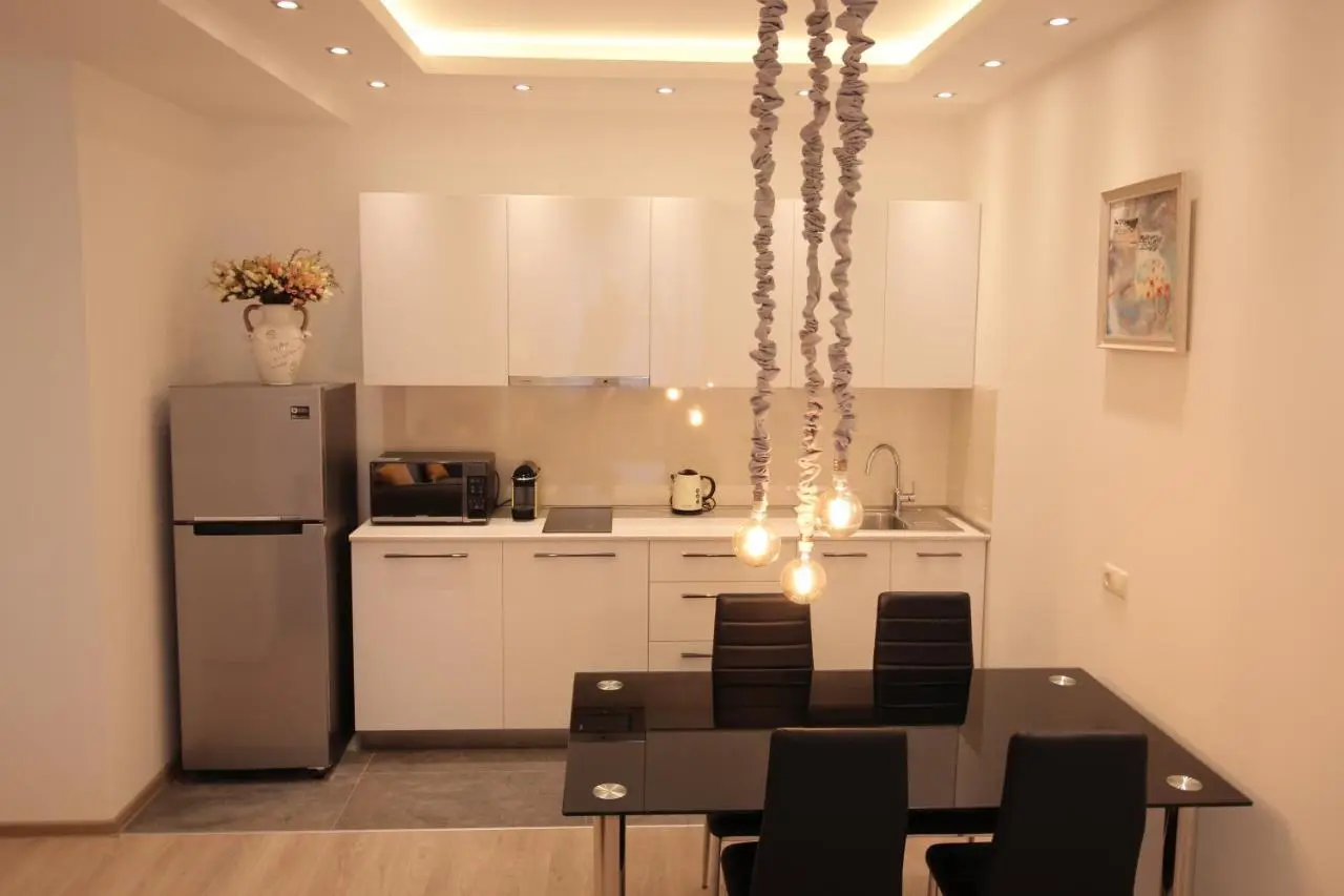 Maxela Apartments