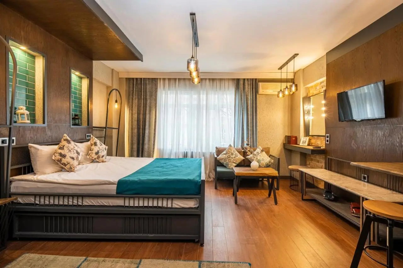 Cube Suites