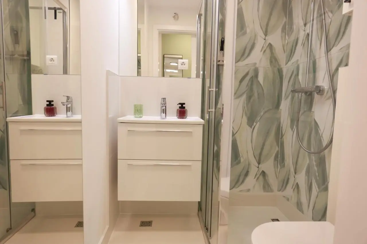 Flamme Luxe Suites