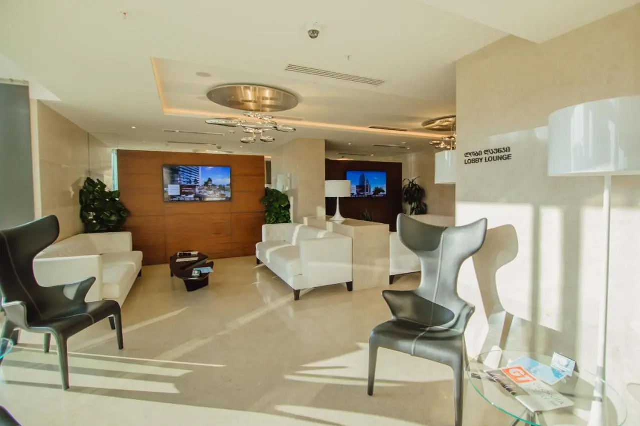 Your Sunshine Apartments in Alliance Palace