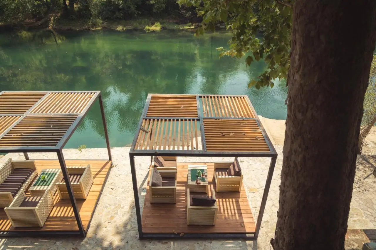 Hotel Tazz - River Front Oasis Collection