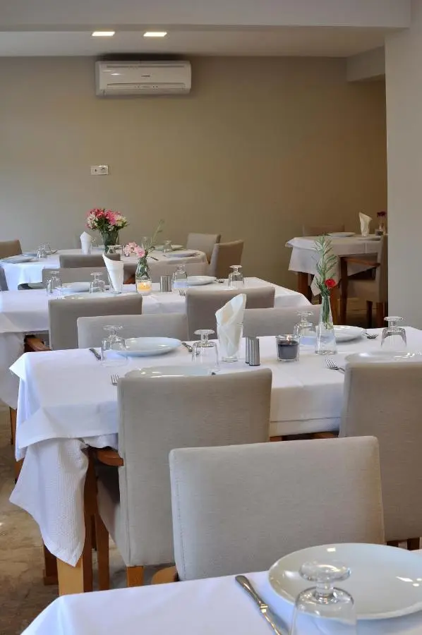 Teos Lodge Pansiyon
