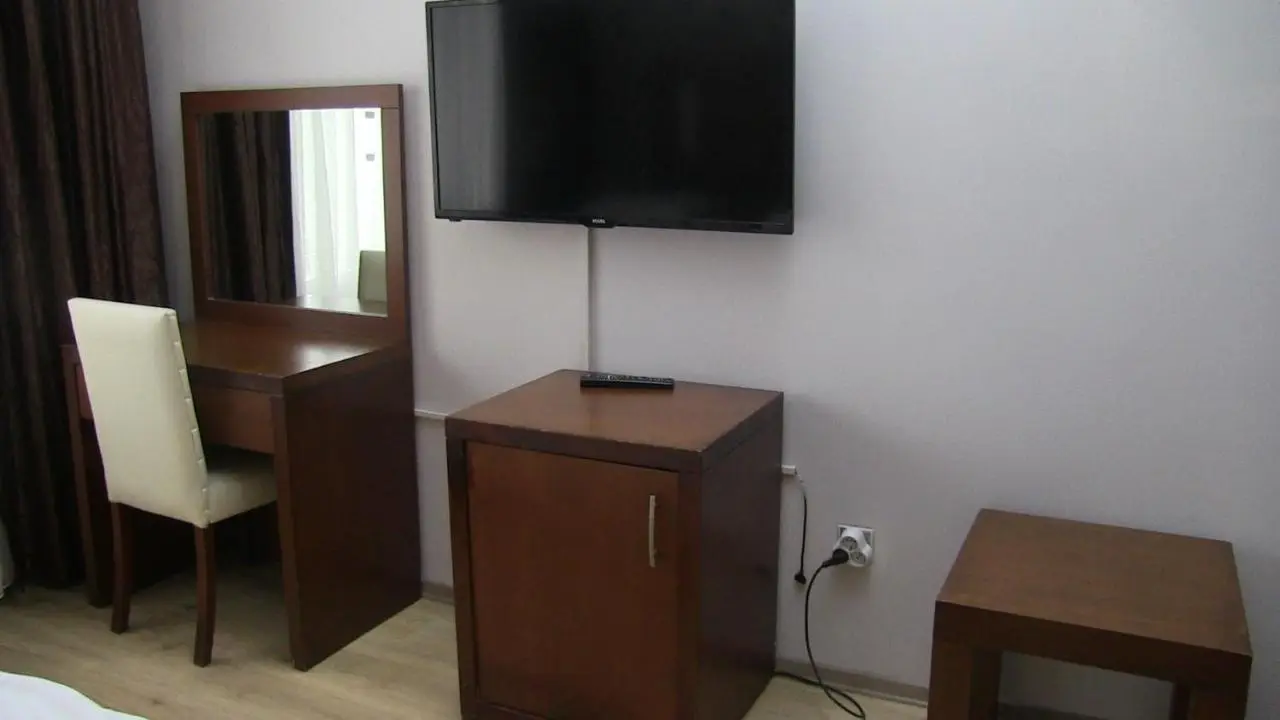Paluri Otel Hopa