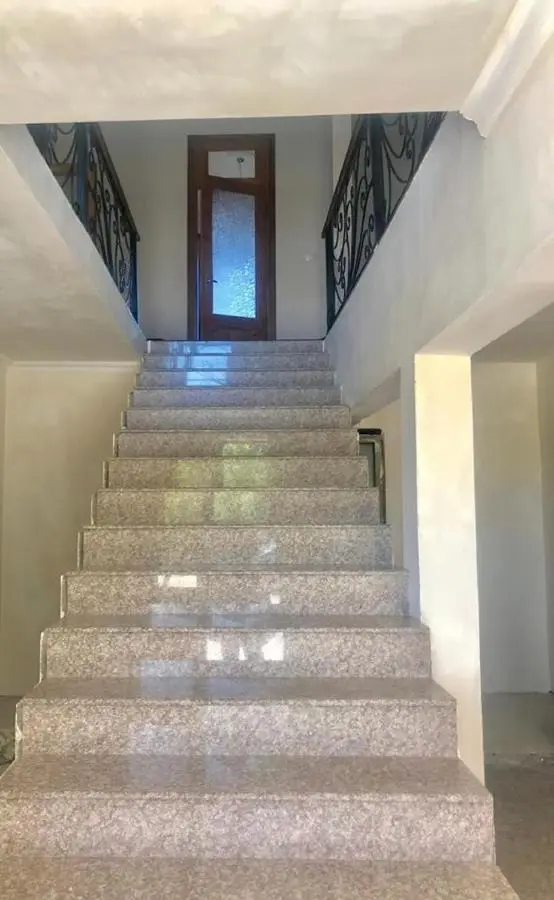 15 Kviparosi Guest House