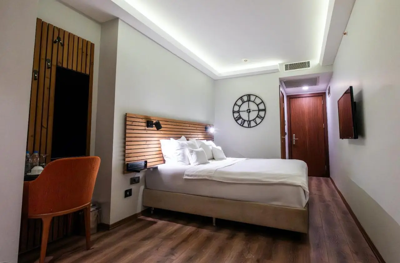Discovery Hotel