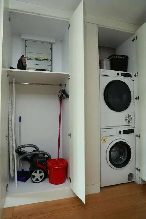 Deluxe 2BR Apartment Balcony 420
