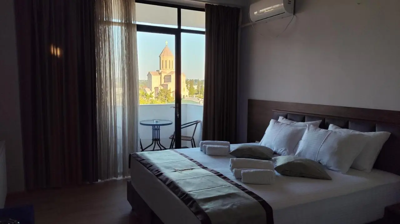 Hotel Red Tower