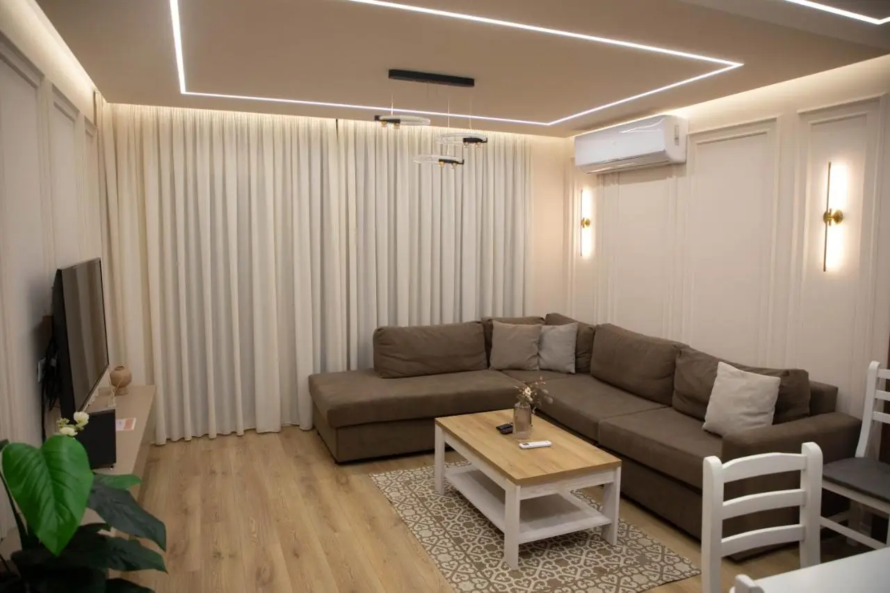 Central Continental Apartment