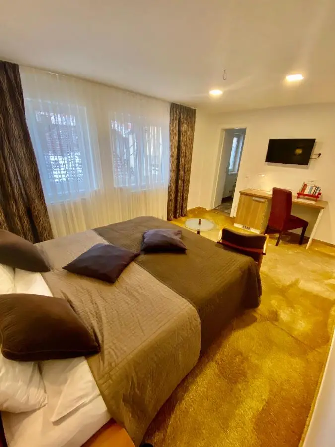 Halvat Guesthouse
