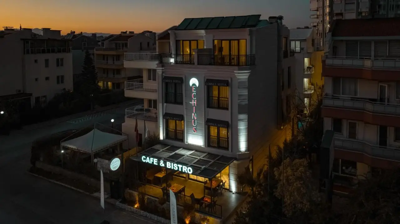 Echinus Lara Hotel