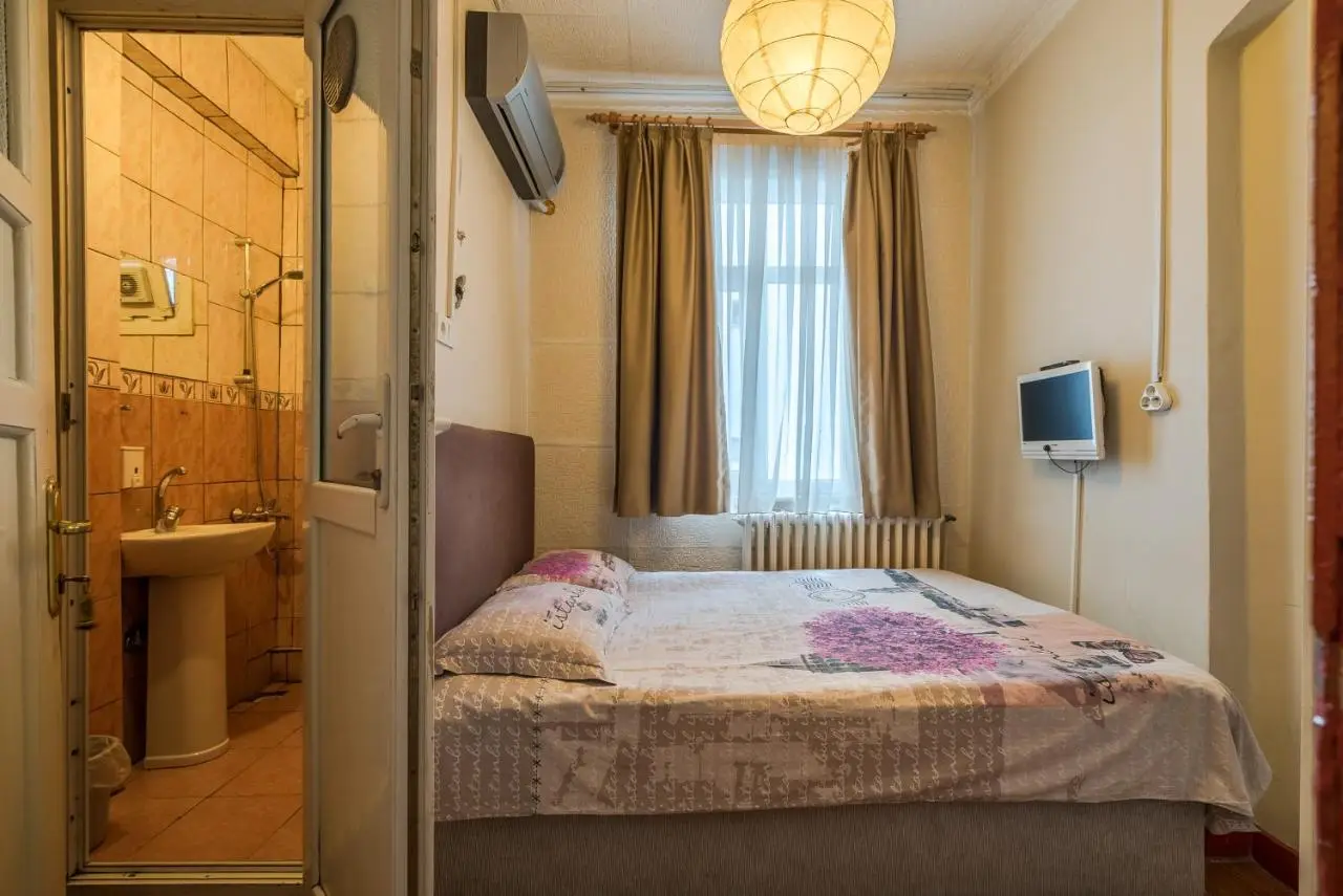 Erenler HoTeL & HosTeL