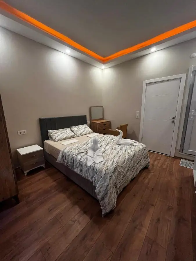 White Lotus Suites