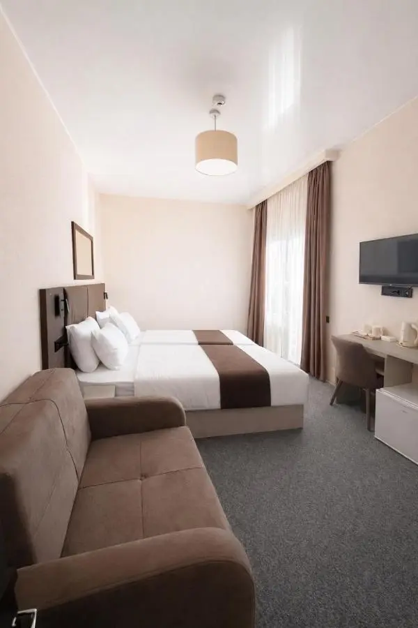 Hotel Green Town