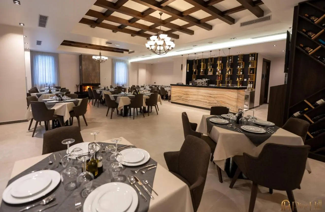 PineHill Hotel, Restaurant , Pool & Spa - RAZEM