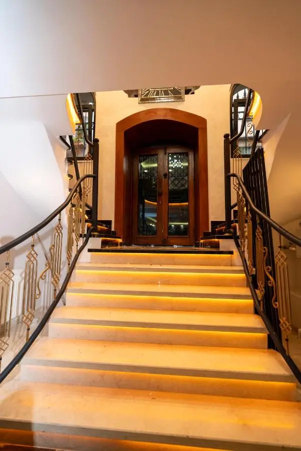 THE MUA LUXURY HOMEs