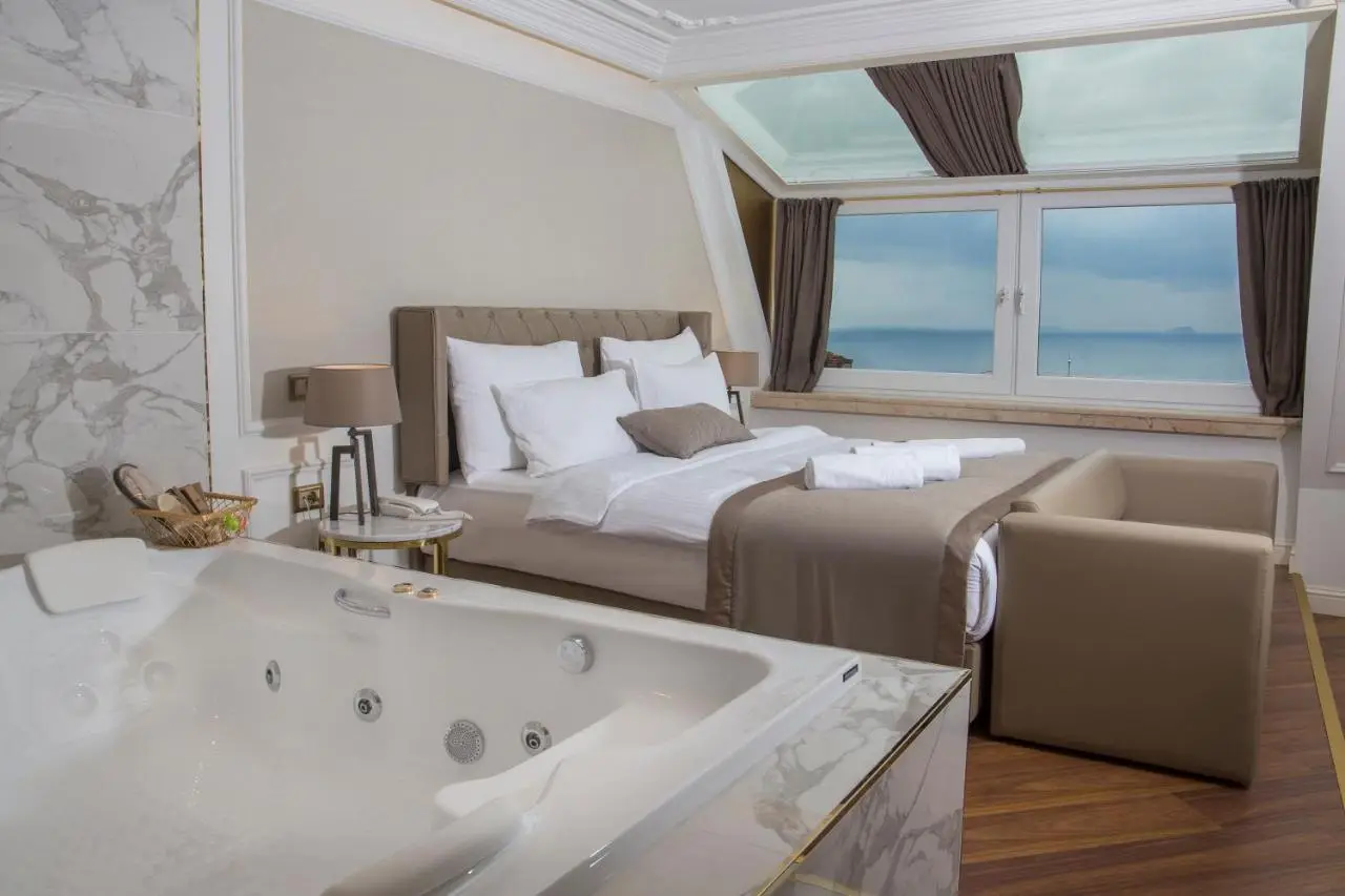 Mina Hotel - Special Category