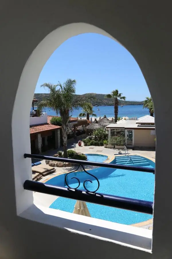UzHan Beach Hotel
