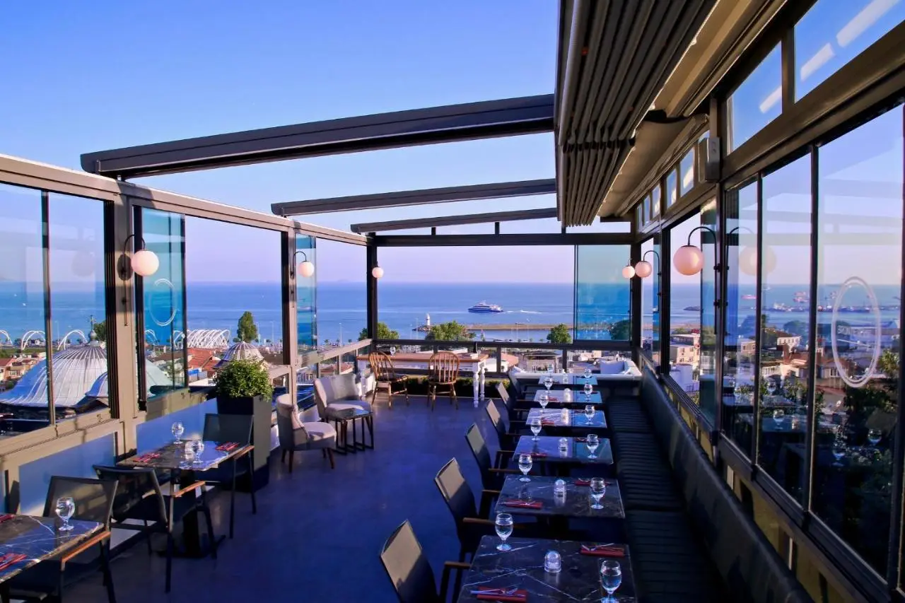 HOTEL BRONTE