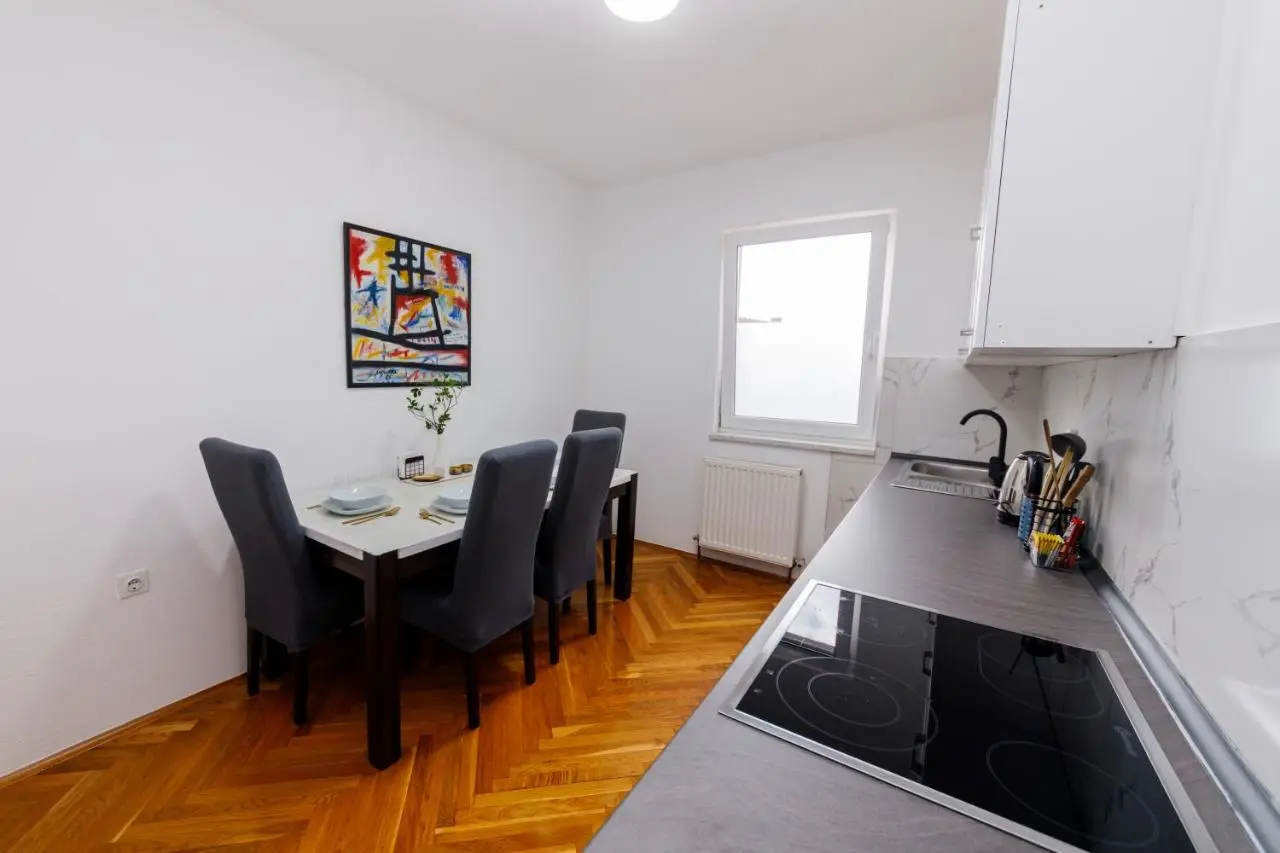 Khalilah Apartment 1