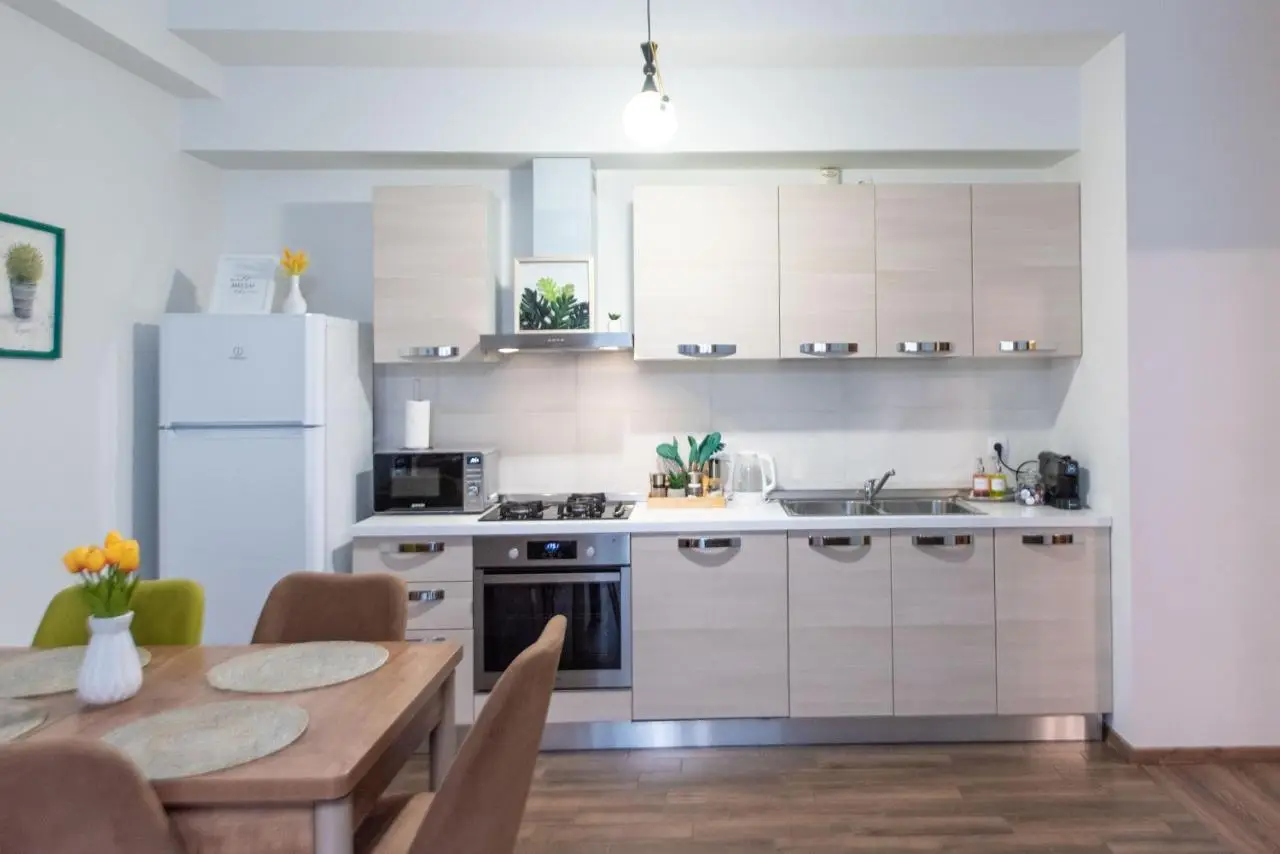 GG Home - new, cozy 2 bedroom apartment on 16th floor