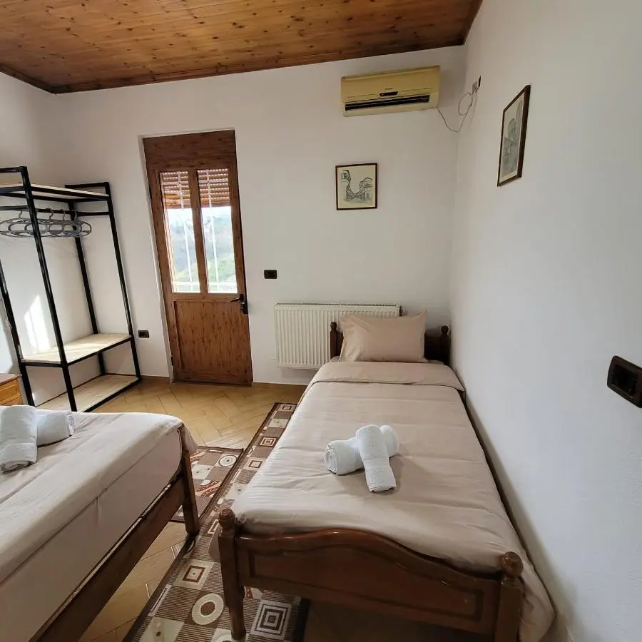 Jona Guest house