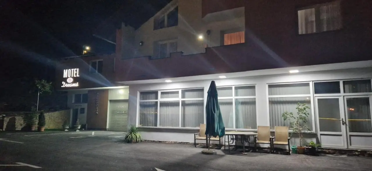 Motel Dreams