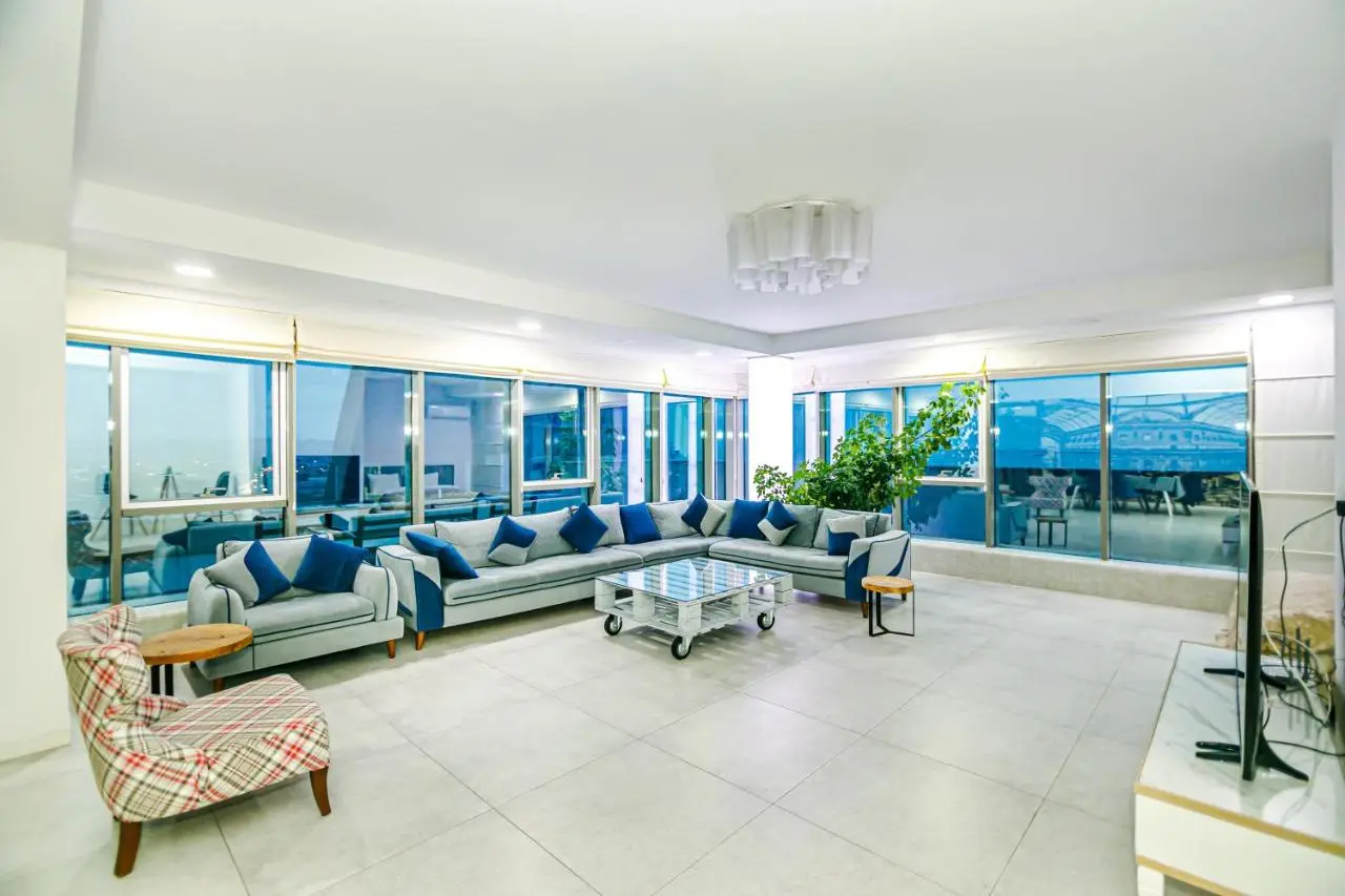 LUXURY SKY Apartment MEGAFUN Residance