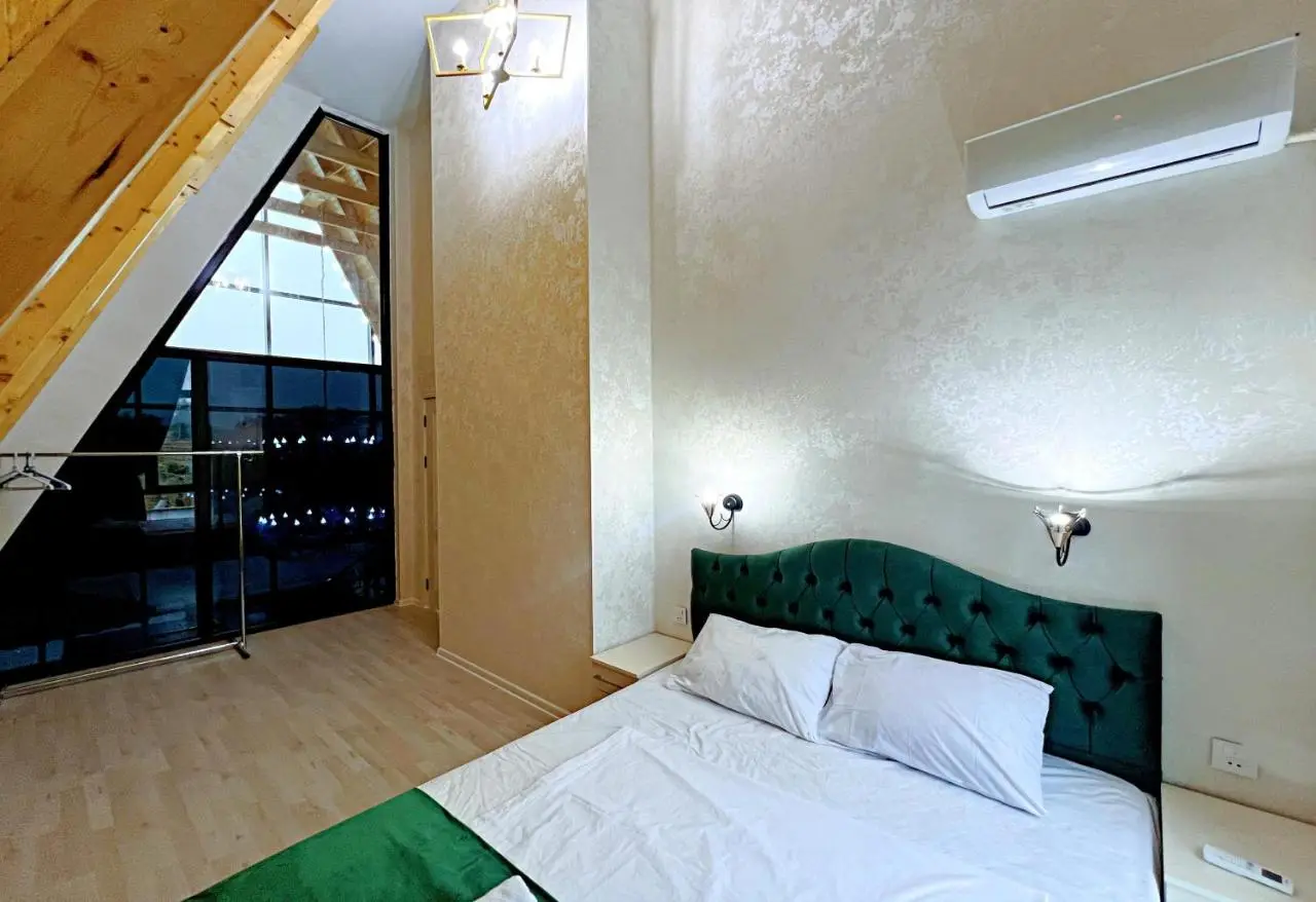 ES Dream A-Frame Cabin