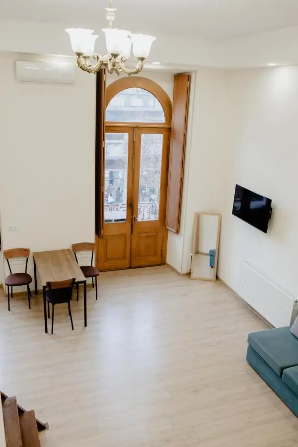 2 Signature Apartments on Agmashenebeli