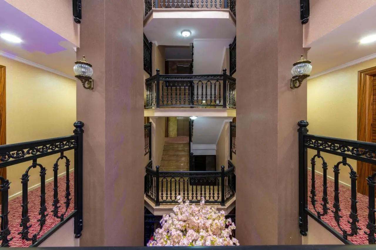 Vision Deluxe Hotel