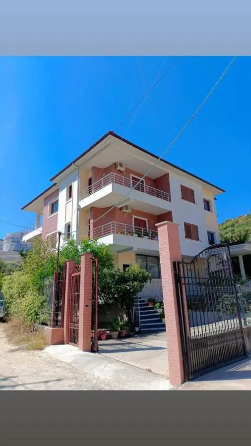 Kristi's Villa Apartments