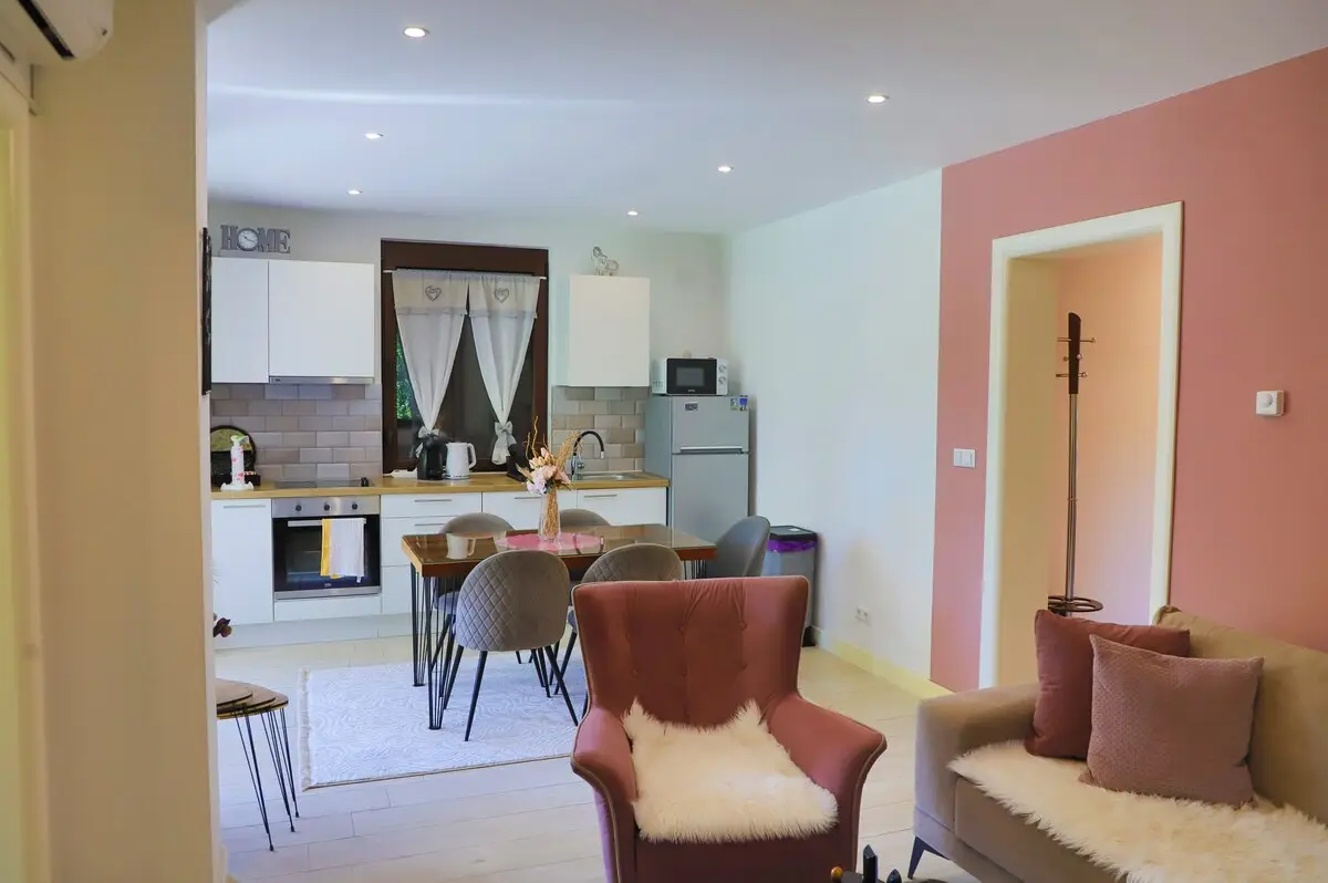 Apartments Edy 1