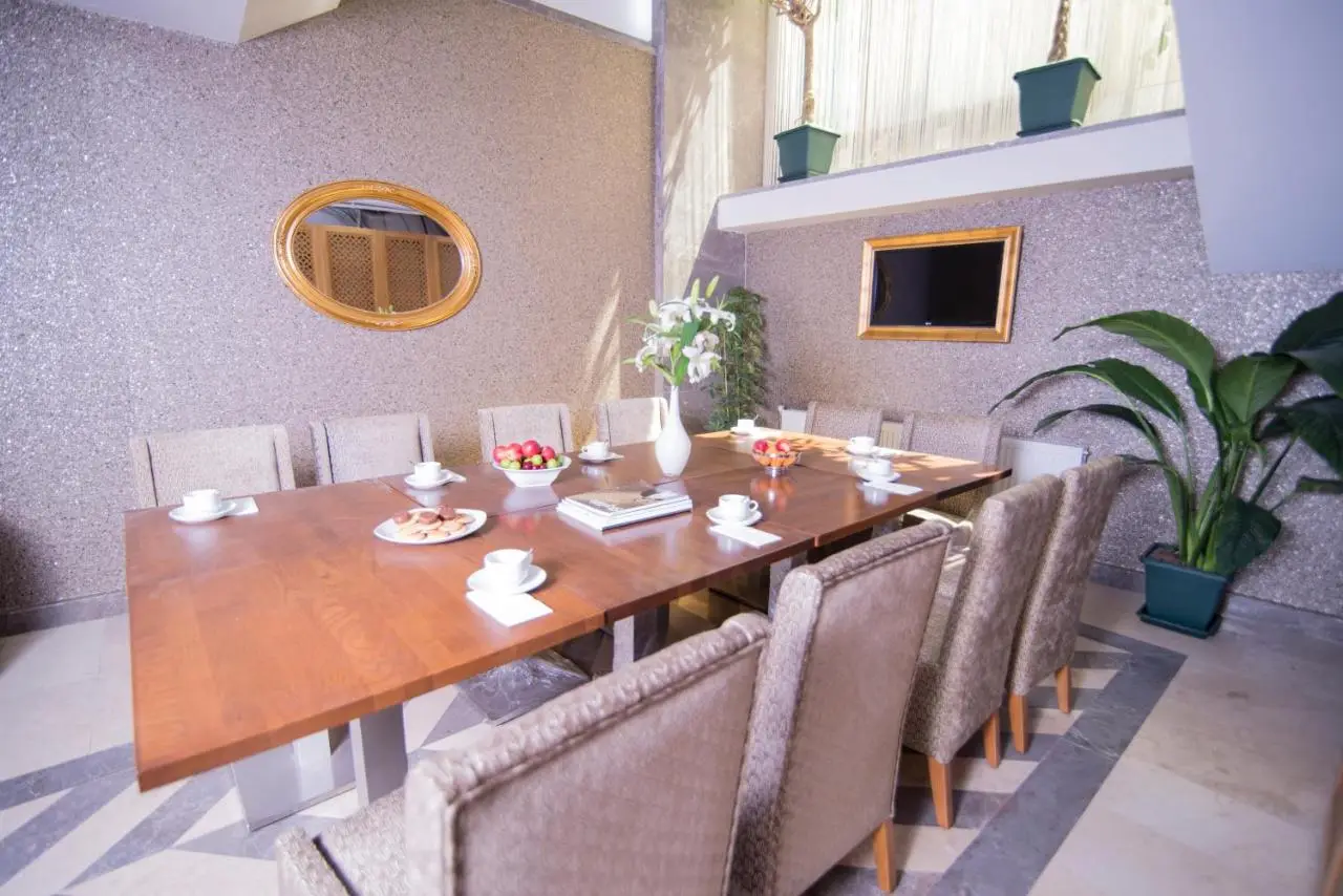Cumbali Suite Hotel