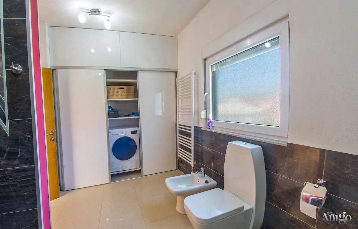 Mostaria House