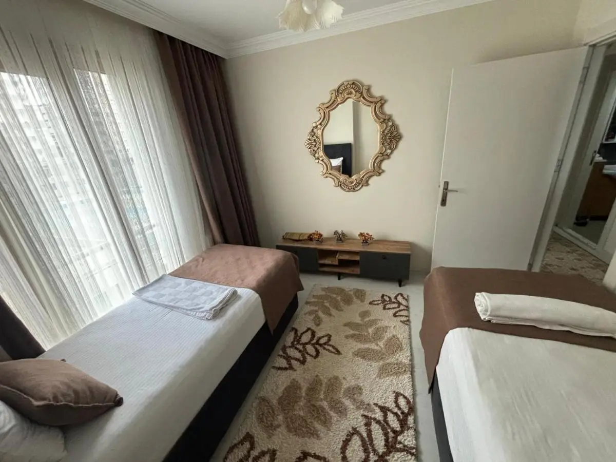 Airport Corner Hotel