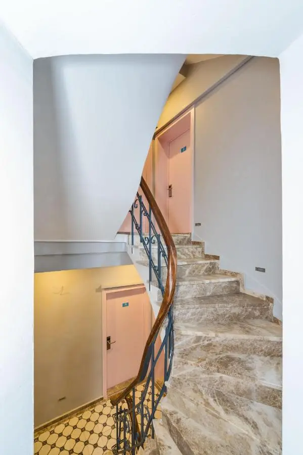 Cirrus Suites