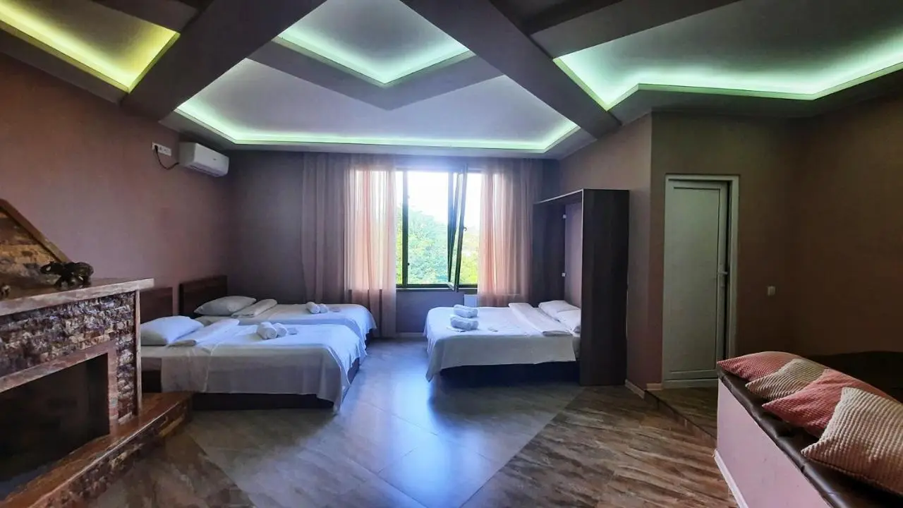 Inaisi Hotel