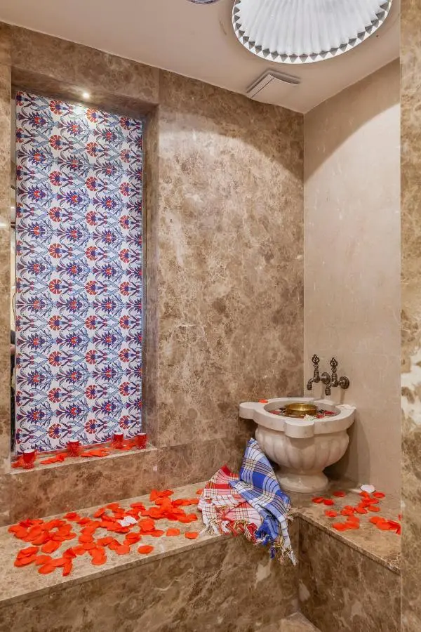 Lord Morgan & Exclusive Design Residence Cihangir