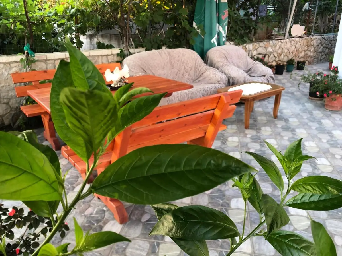 Green Garden Villa