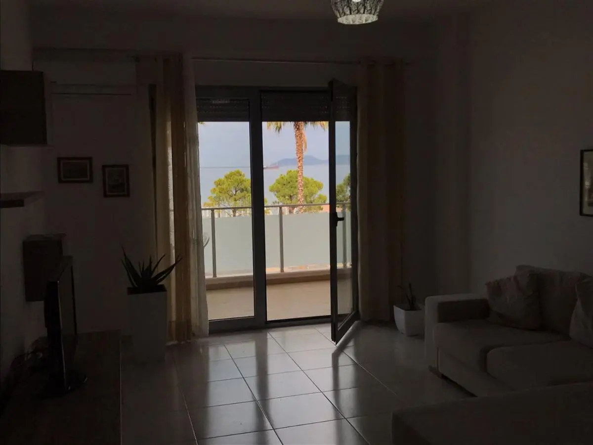 Sea Front Apartment Beach House