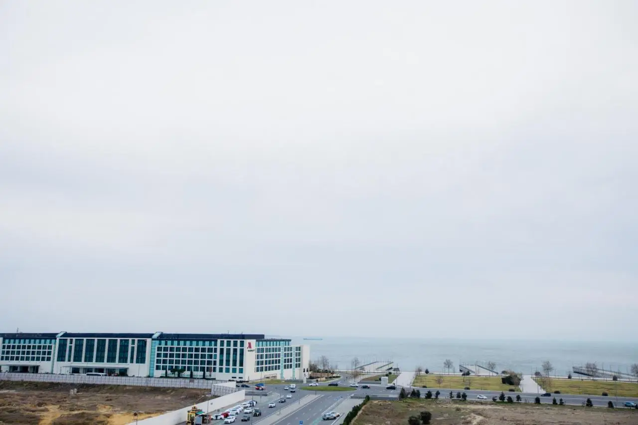 Corniche White City Hotel