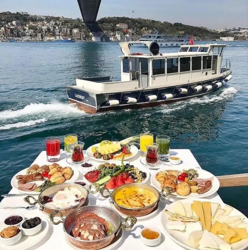 2BR Modern Flat in Nişantaşı 3 Min to Metro Full AC