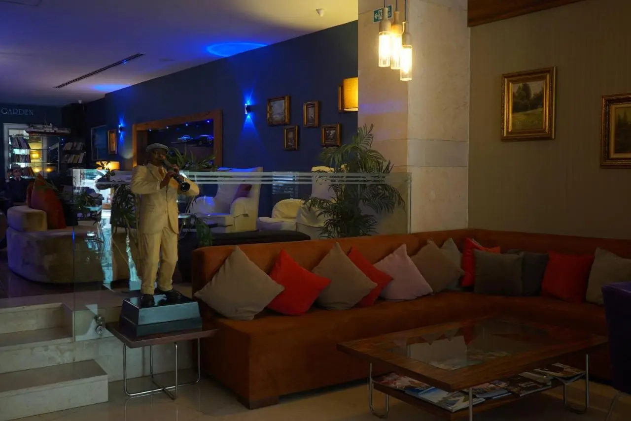 Hotel Troya