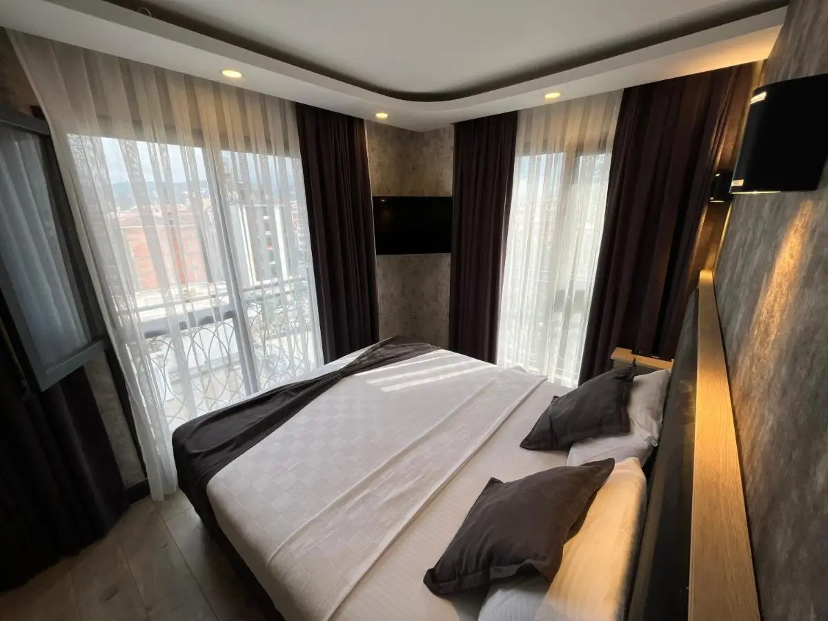 Avni Bey Otel