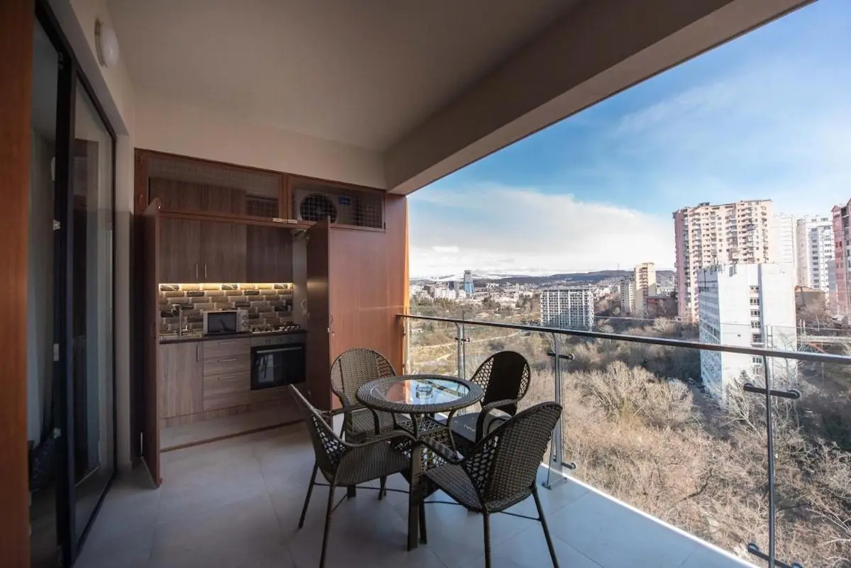 2-Bedroom Apartment with Spacious Park View Balcony - Parking - Vake, Tbilisi
