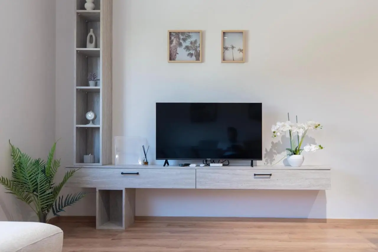 2BR at Artist's Palace - Skanderbeg Square Views