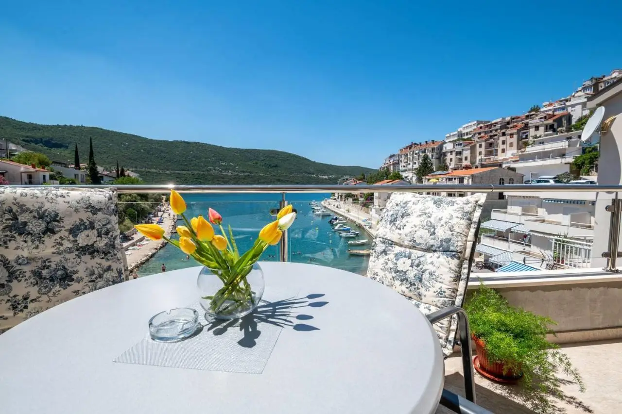 Apartmani Divna
