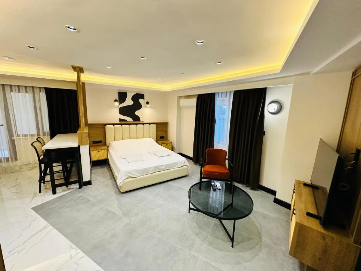 Rose Point Residence