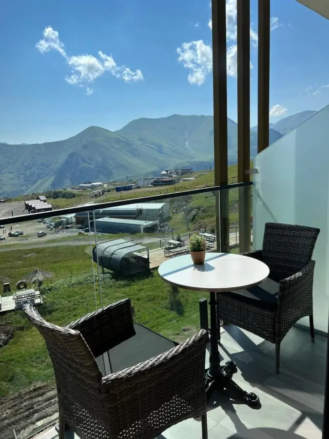Atrium, new Gudauri